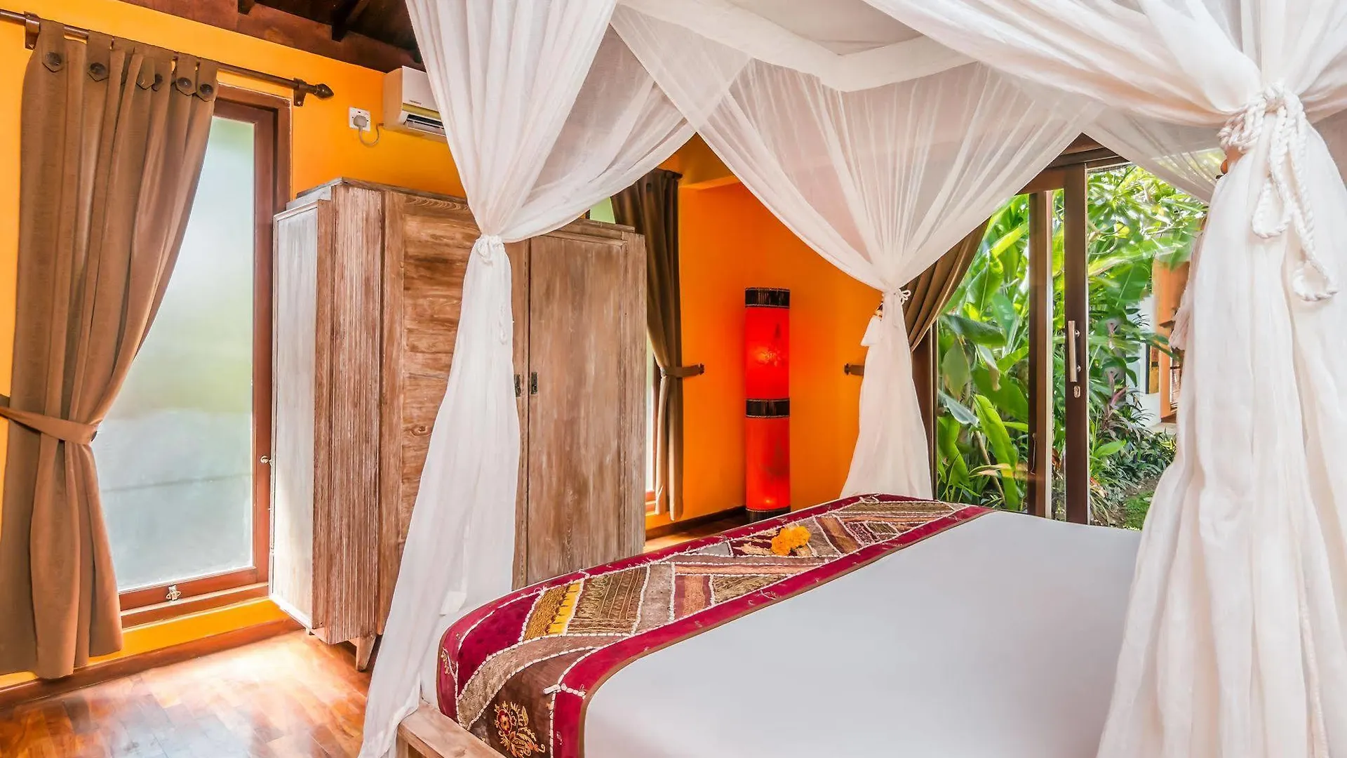 Villa Bisi Seminyak